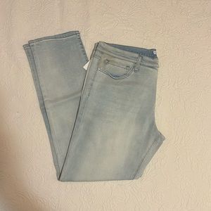 And now this jeans light blue